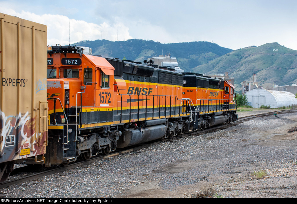 BNSF 1572 trails on the Golden Local 